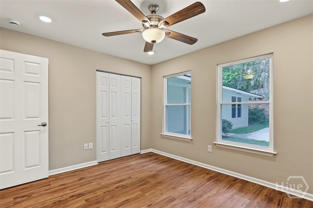 605 Lee Blvd Property Photo 23