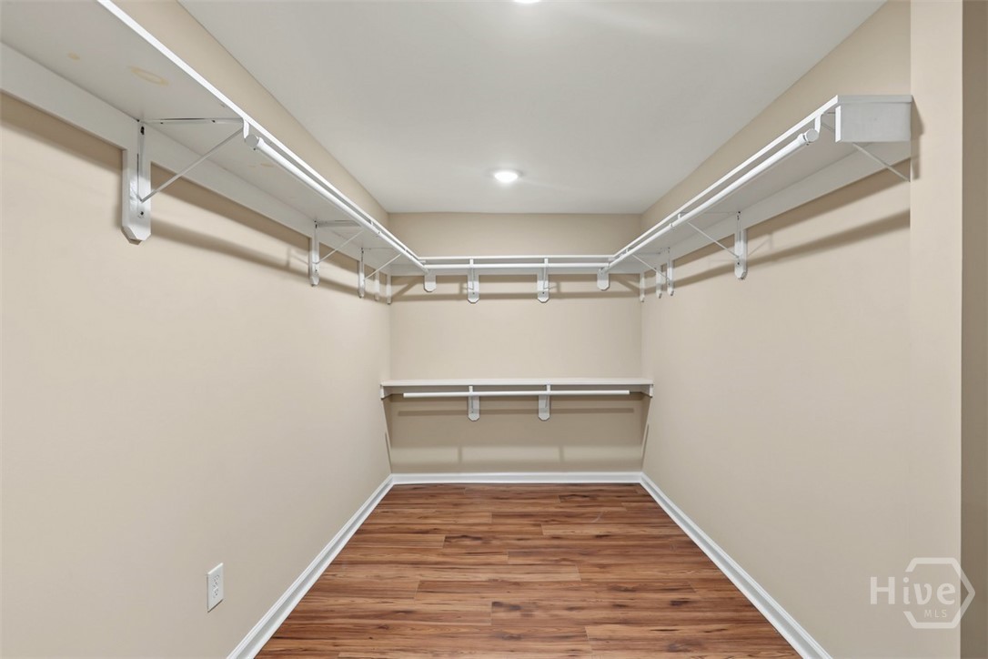 605 Lee Blvd Property Photo 37