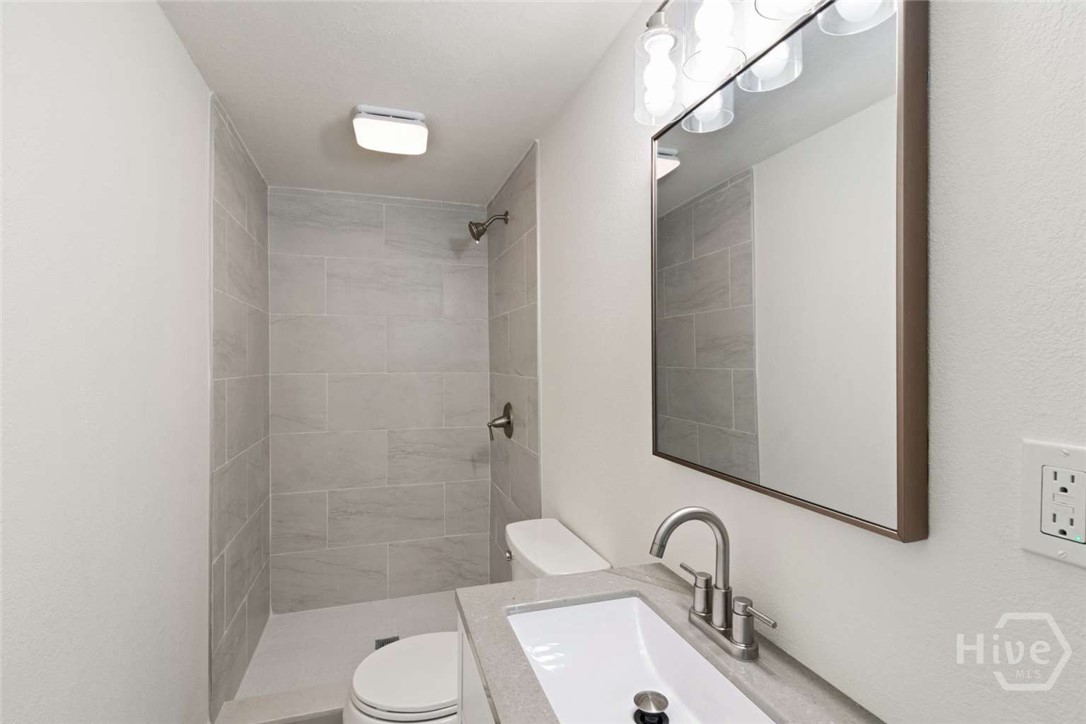 2929 Union Street Property Photo 5