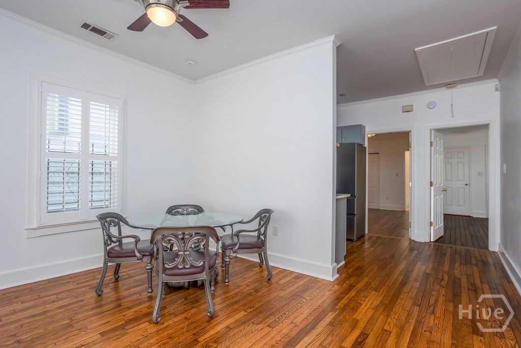 1106 E Broad Street Property Photo 8