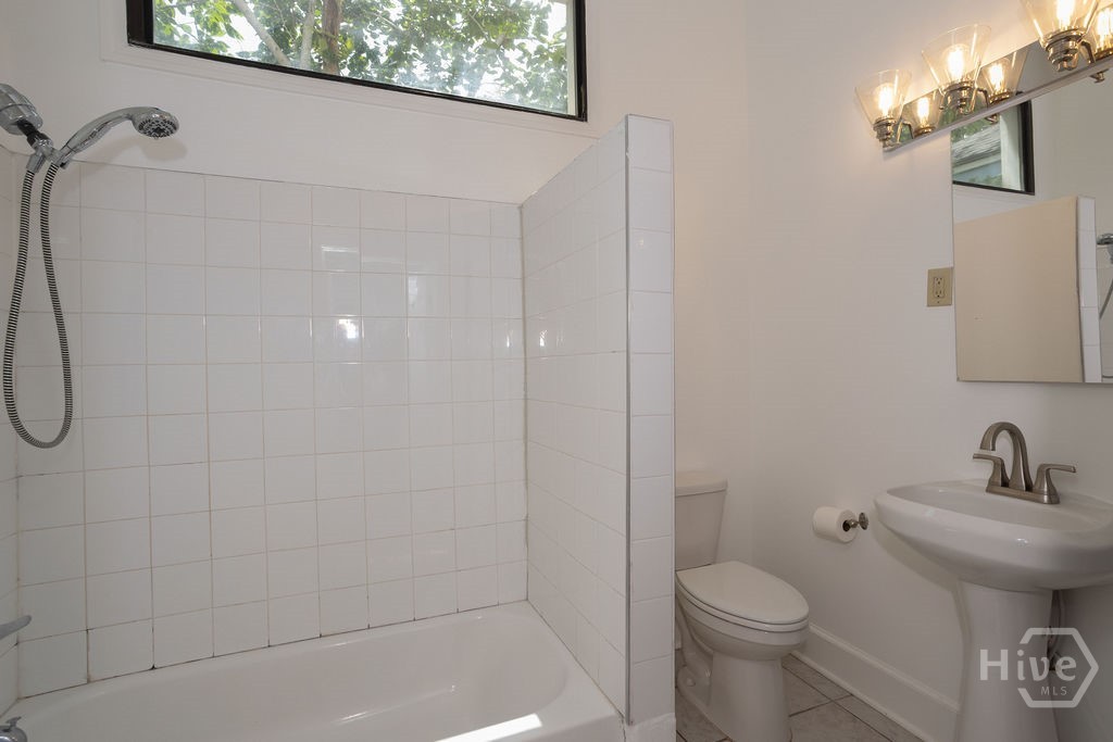 1106 E Broad Street Property Photo 26