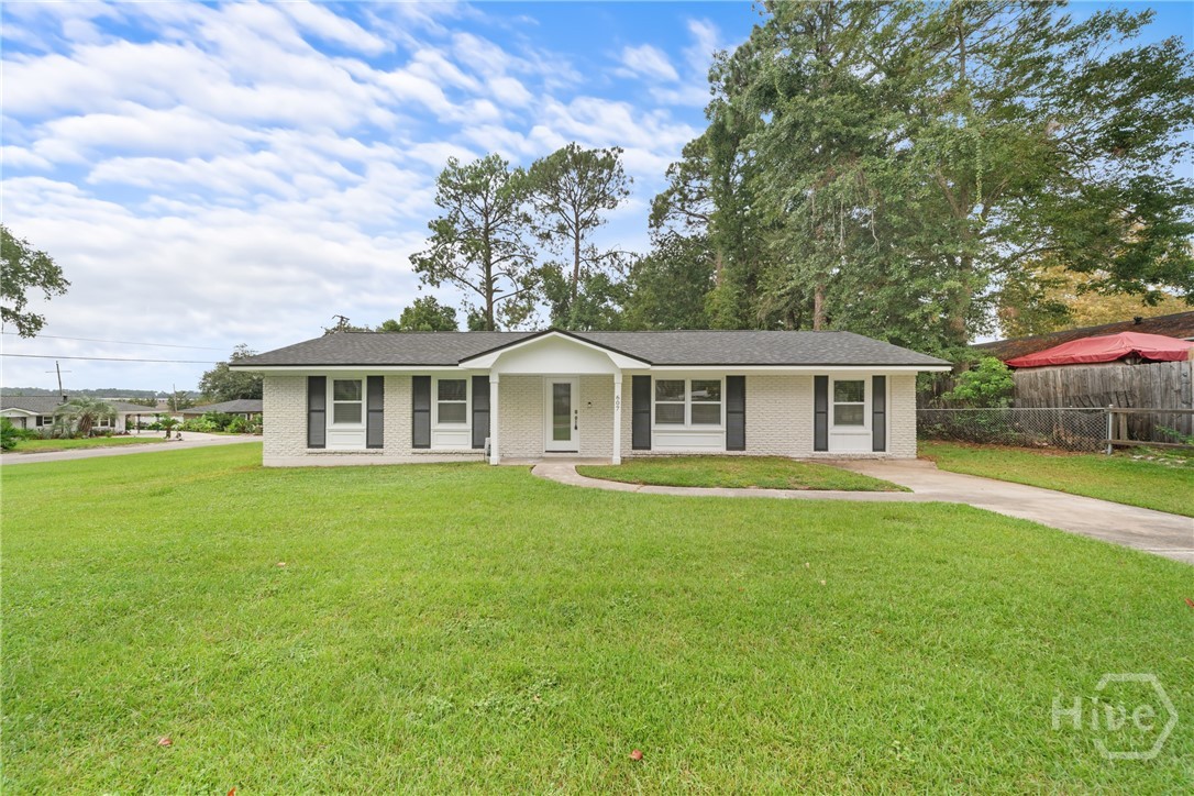 607 Dyches Drive Property Photo 1