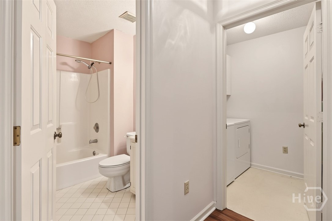 8 Colony Park Drive Property Photo 35