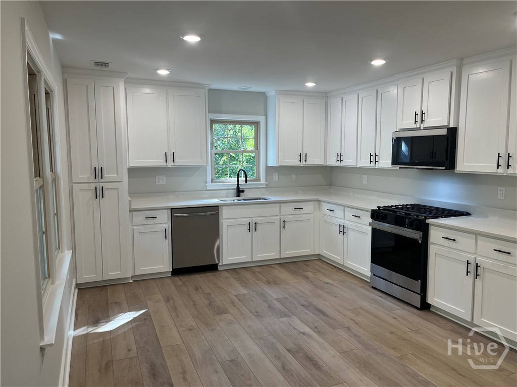 2610 Dogwood Avenue Property Photo 4