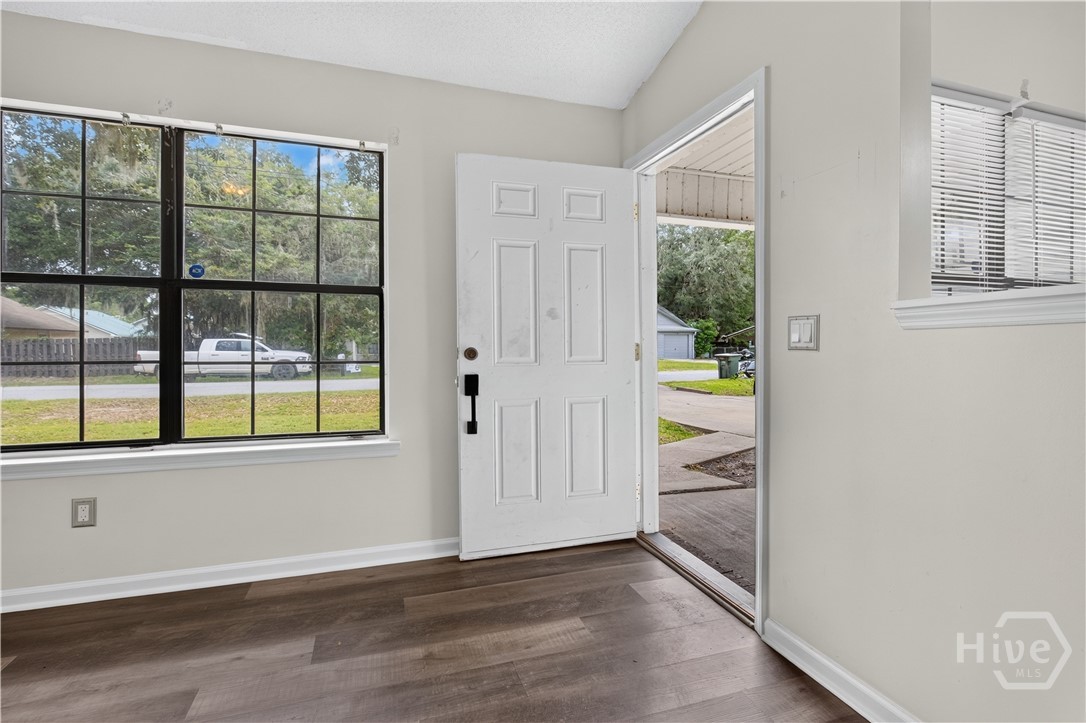 1390 Forest Lake Drive Property Photo 4