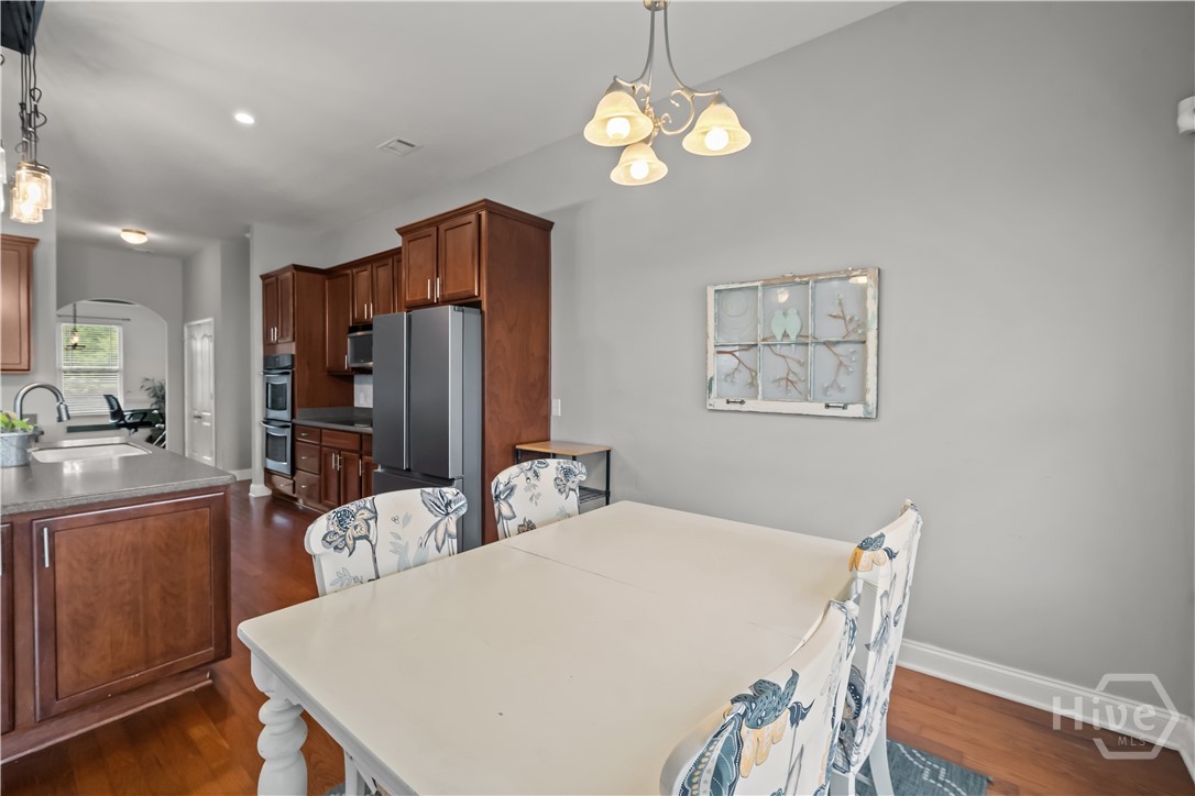 303 Lakeside Boulevard Property Photo 16