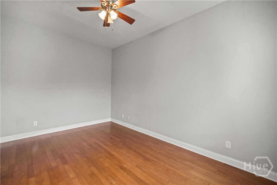 303 Lakeside Boulevard Property Photo 25