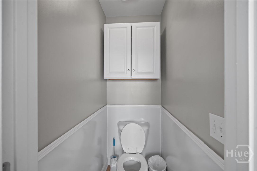 303 Lakeside Boulevard Property Photo 57