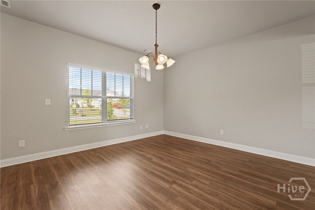 507 Potter Stone Square Property Photo 15