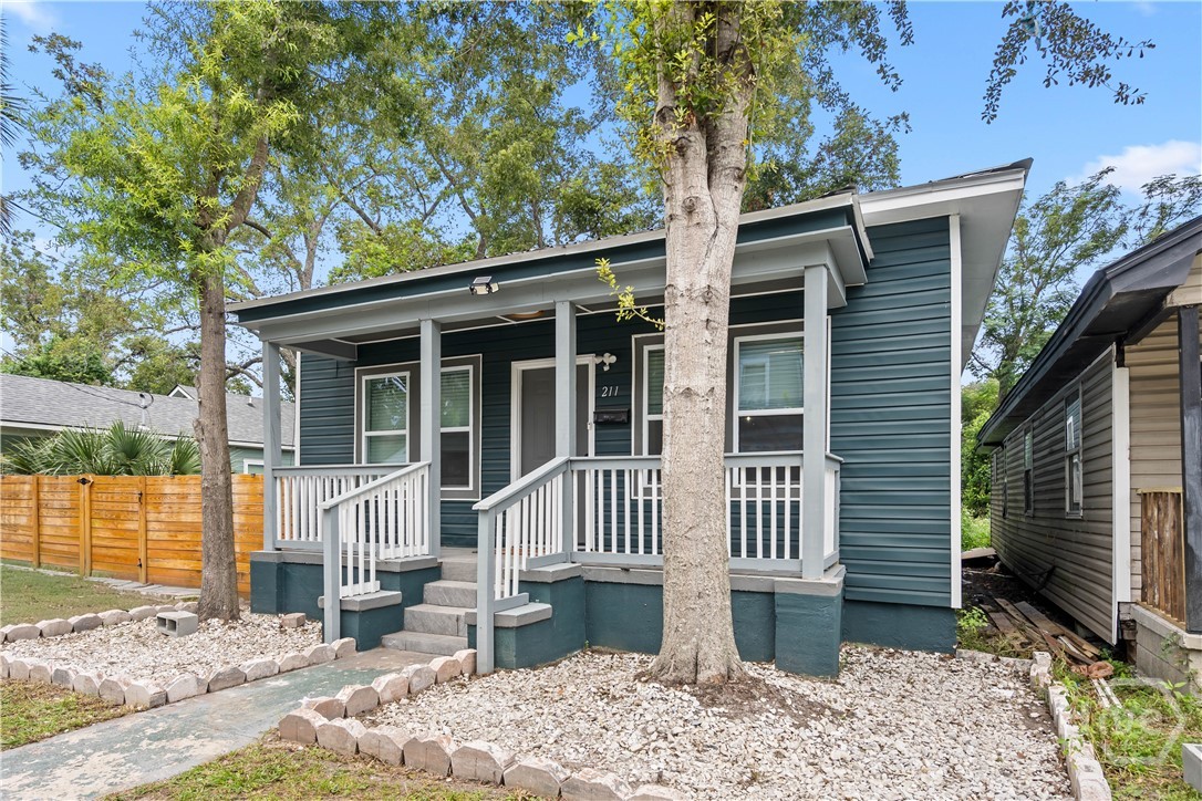 211 Millen Street Property Photo 2