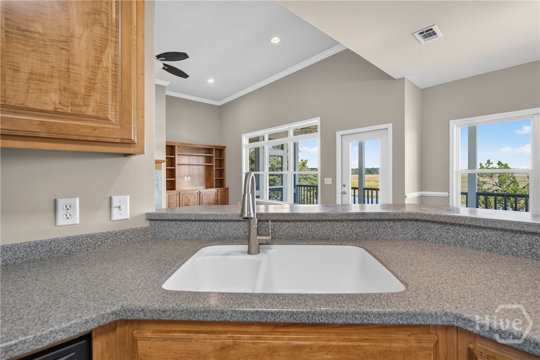 73 Ocean Road Property Photo 18