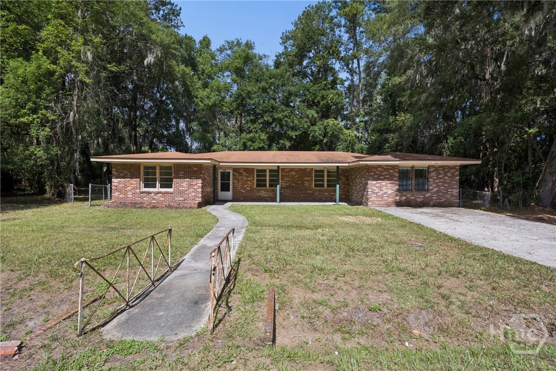 2210 Bona Bella Avenue Property Photo 3