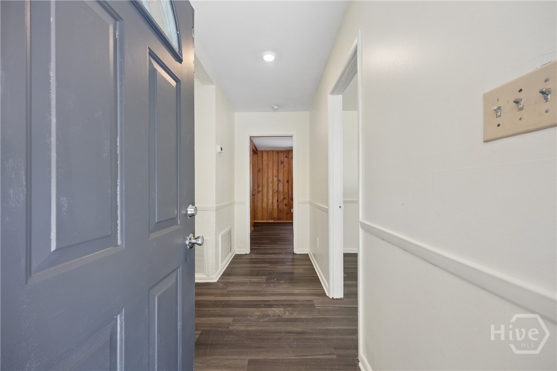 2210 Bona Bella Avenue Property Photo 7