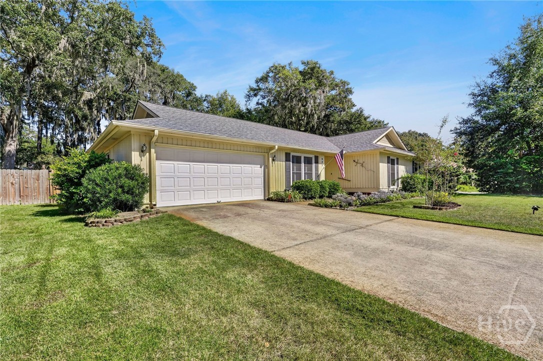 928 Moss Drive Property Photo 3