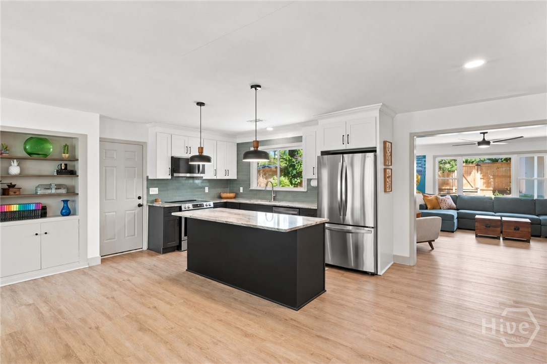 506 Early Street Property Photo 8