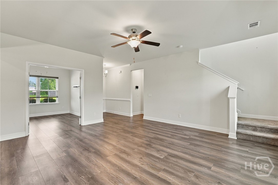 711 Majestic Drive Property Photo 8