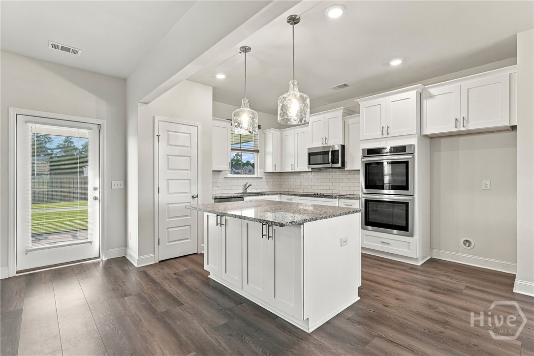 711 Majestic Drive Property Photo 10