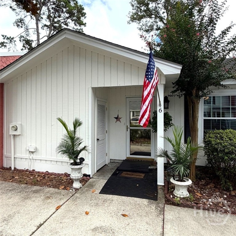 6 Navigator Lane Property Photo 1