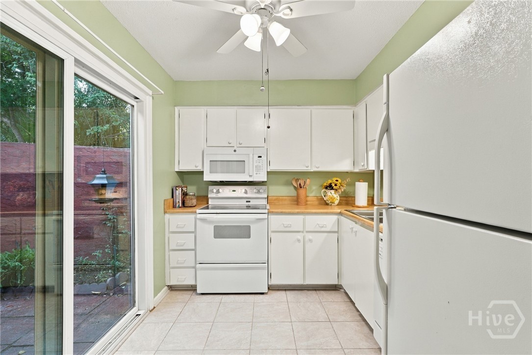 6 Navigator Lane Property Photo 14