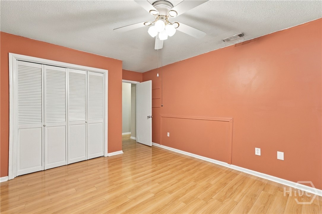 6 Navigator Lane Property Photo 22