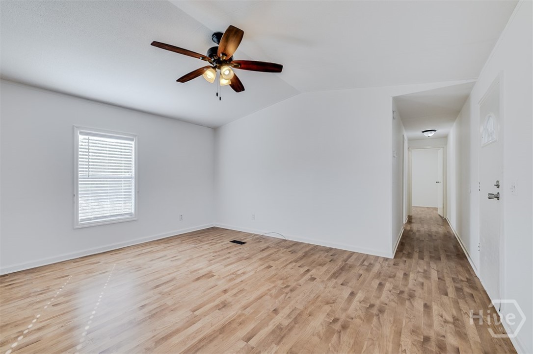 2923 Sandhill Road Property Photo 10