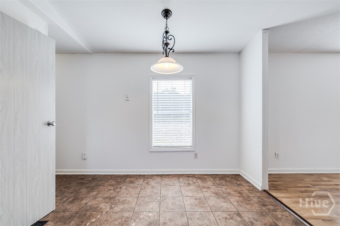 2923 Sandhill Road Property Photo 11