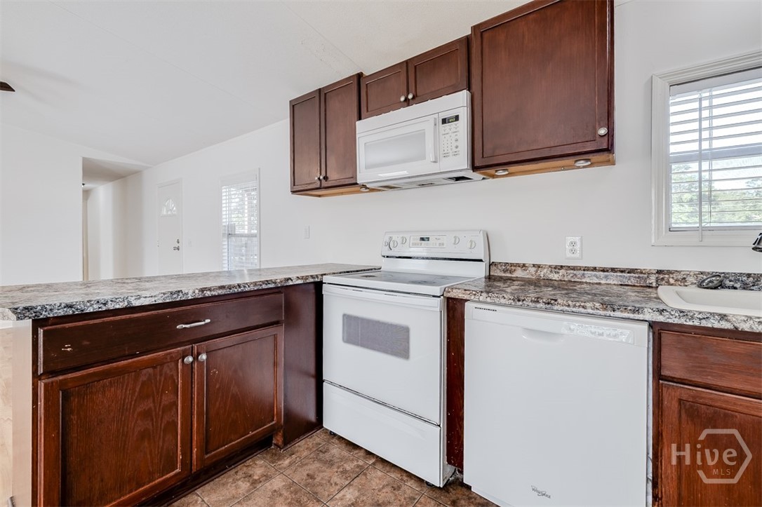 2923 Sandhill Road Property Photo 14