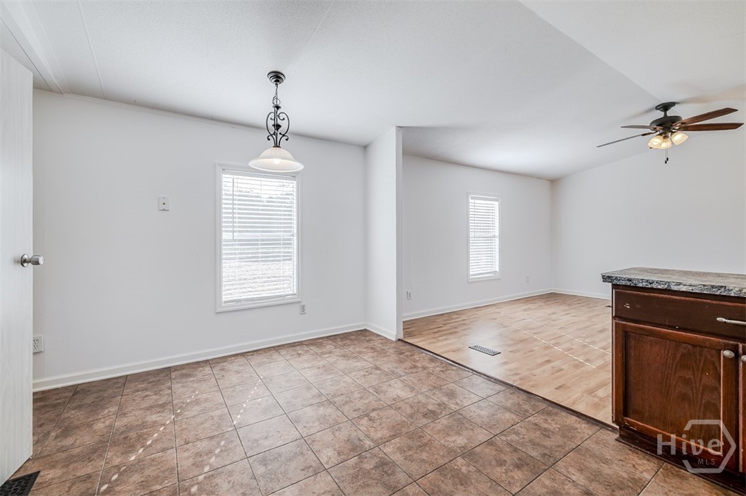2923 Sandhill Road Property Photo 18