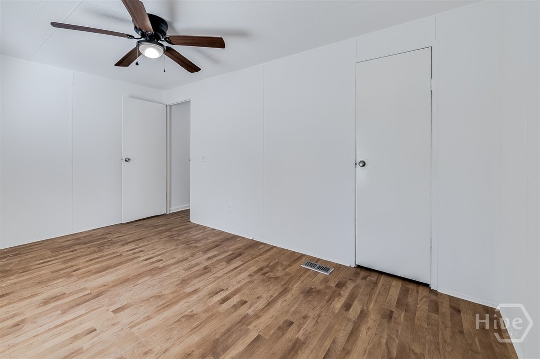 2923 Sandhill Road Property Photo 28
