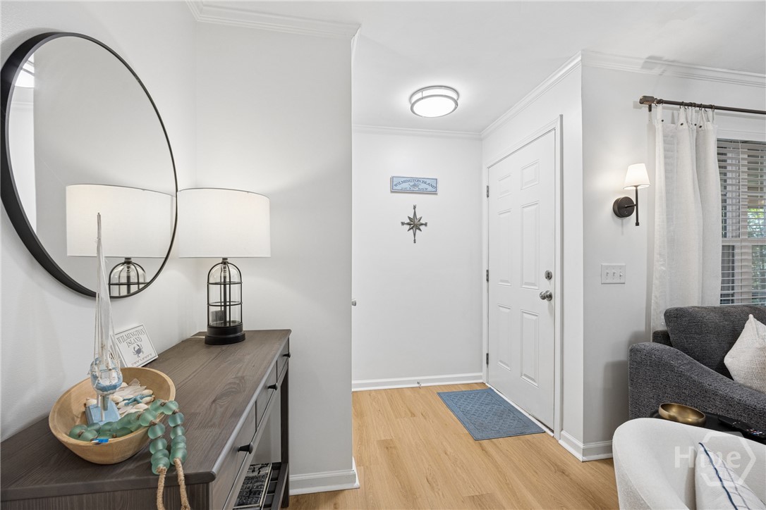 401 N Cromwell Road E8 Property Photo 8