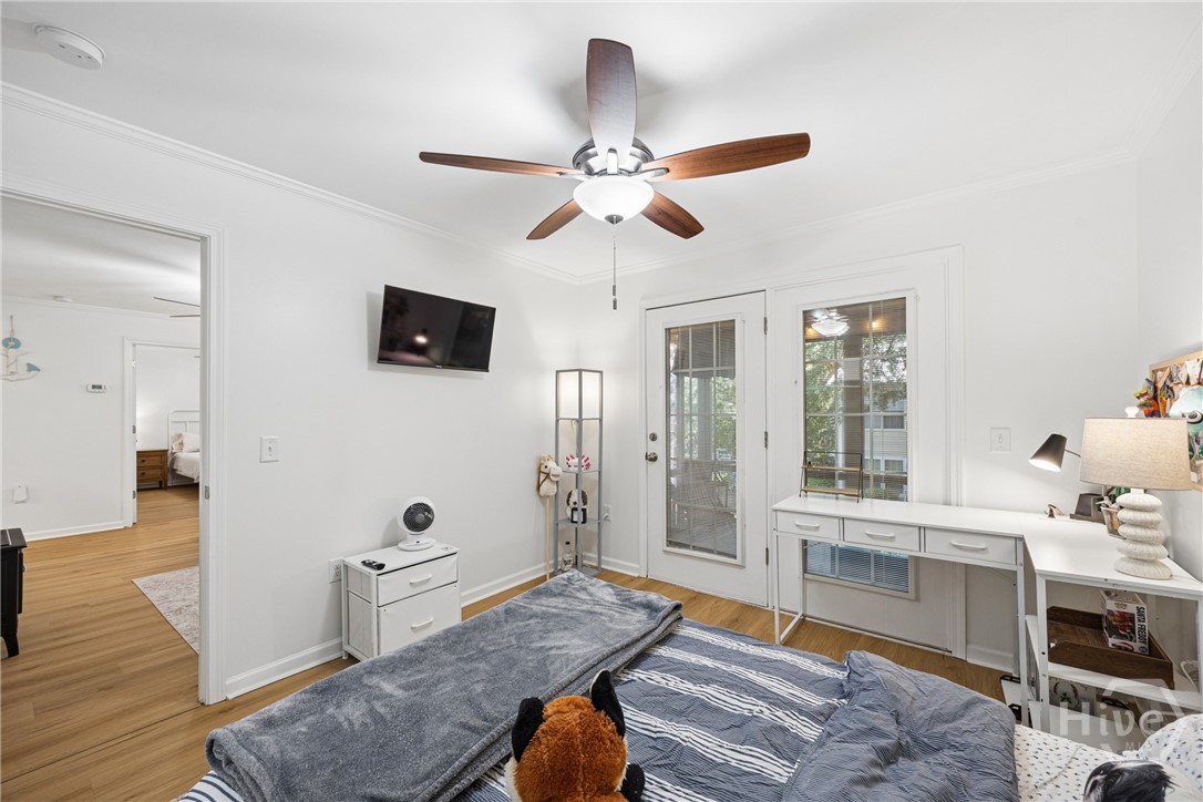 401 N Cromwell Road E8 Property Photo 22
