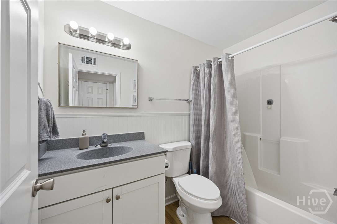 401 N Cromwell Road E8 Property Photo 23