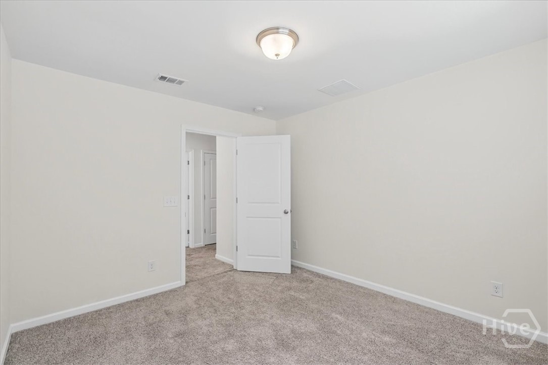 33 Southern Way Property Photo 14