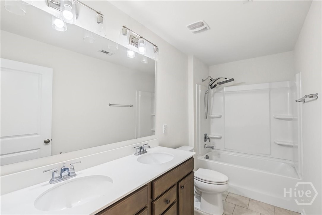 33 Southern Way Property Photo 16