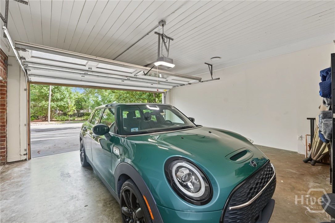 3204 Abercorn Street Property Photo 27