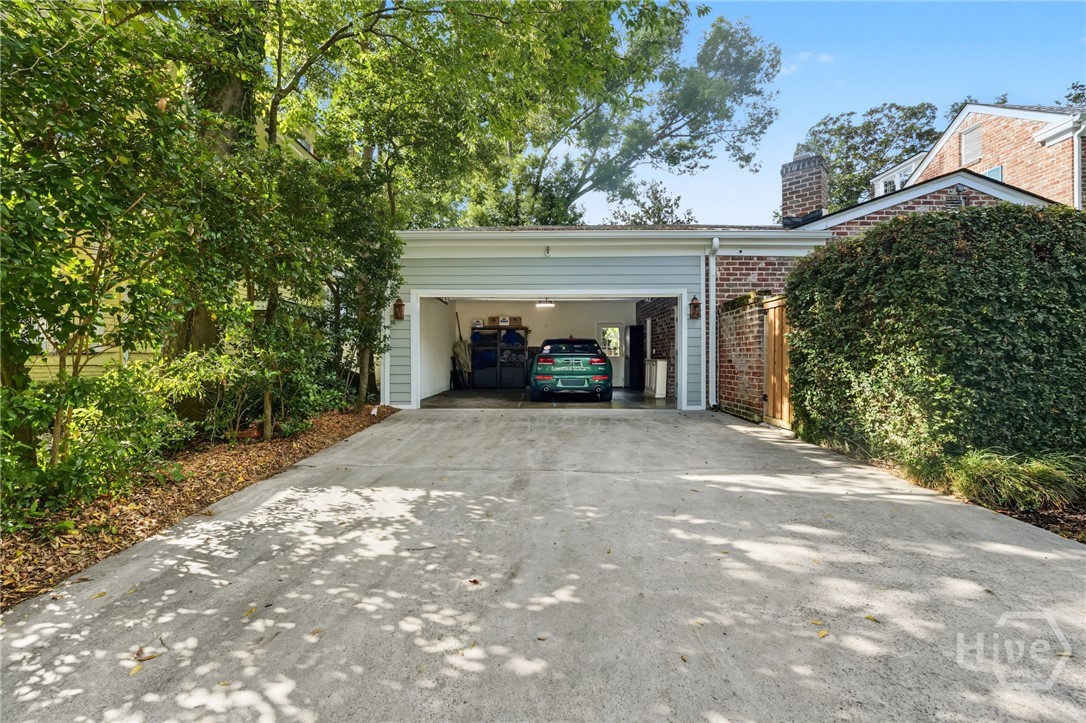 3204 Abercorn Street Property Photo 28