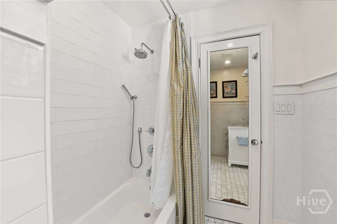 3204 Abercorn Street Property Photo 36