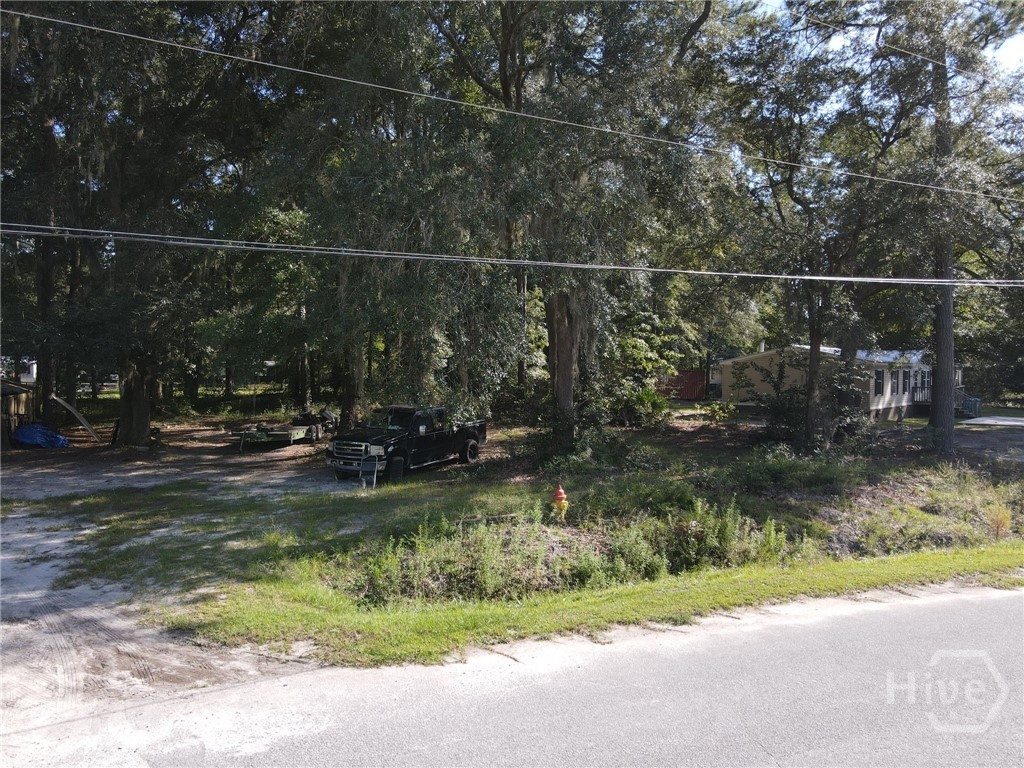 8 Sanders Street Property Photo 4
