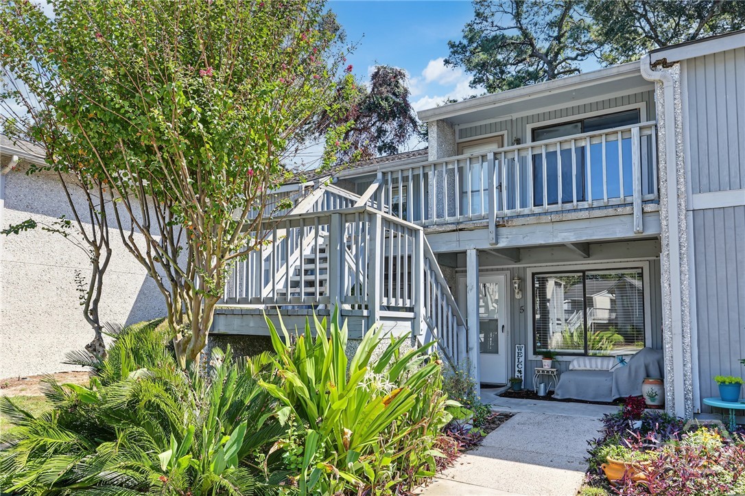 104 Oyster Shell Road E6 Property Photo 1