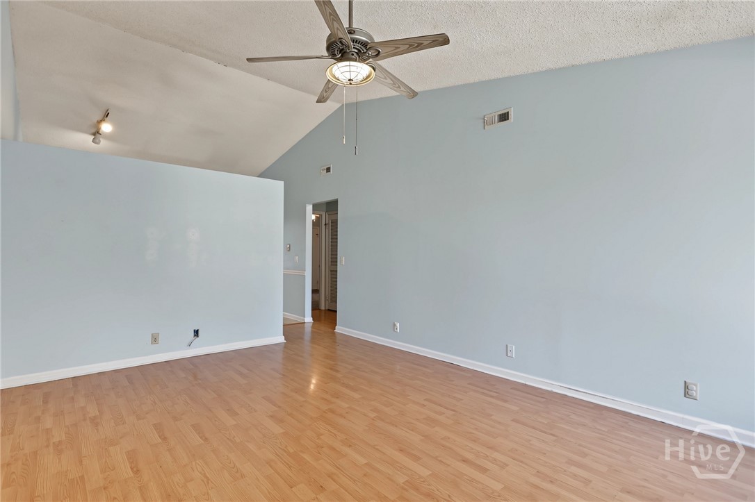 104 Oyster Shell Road E6 Property Photo 8