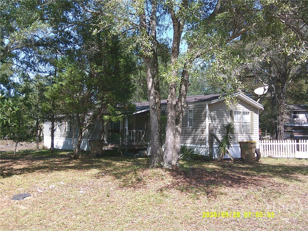 129 Edgewater Drive Property Photo 1