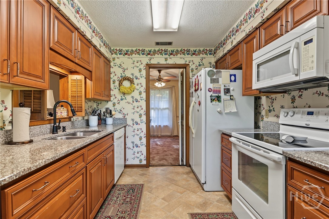 111 Shamrock Circle Property Photo 14