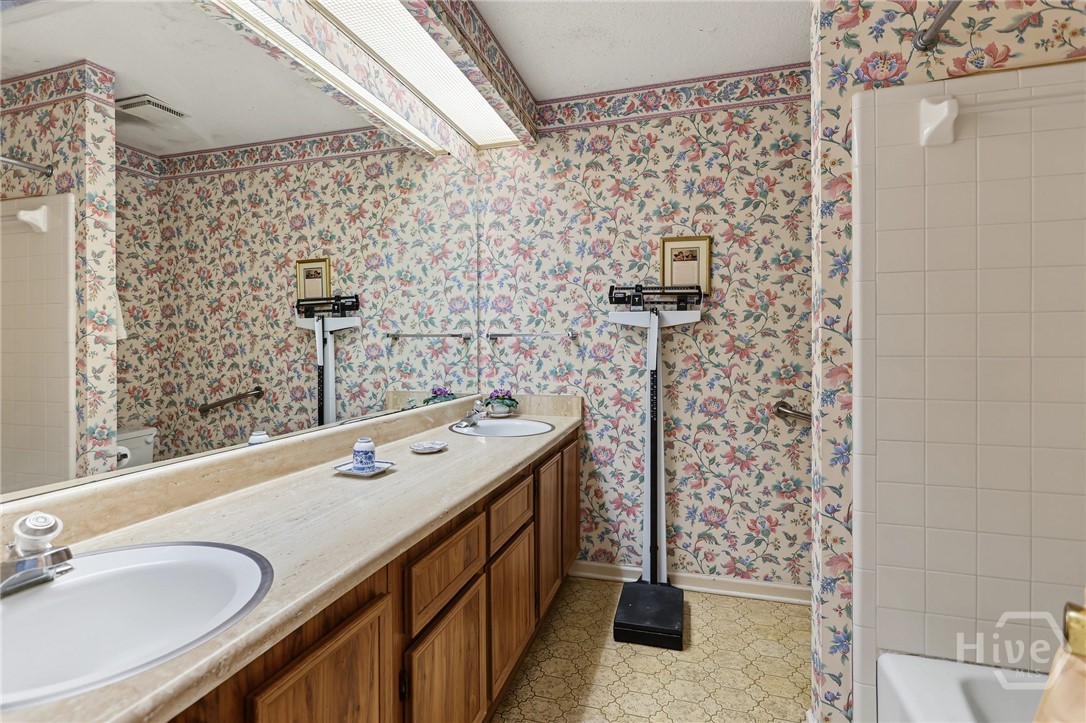 111 Shamrock Circle Property Photo 37
