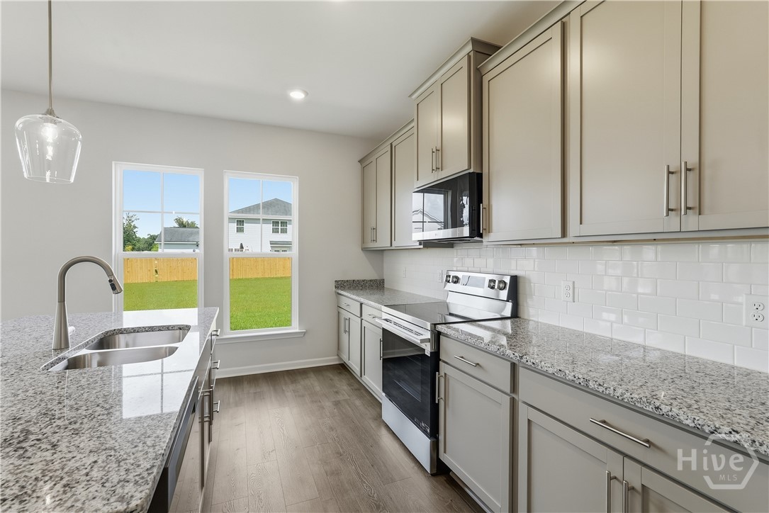 199 Brookline Drive Property Photo 10