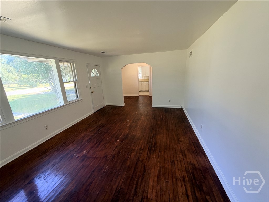 3207 Woodlawn Drive Property Photo 6