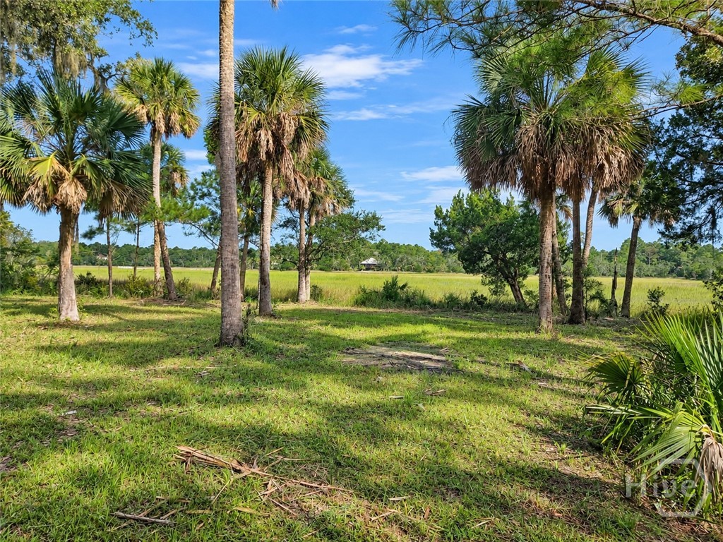 13 Seabreeze Drive Property Photo 2