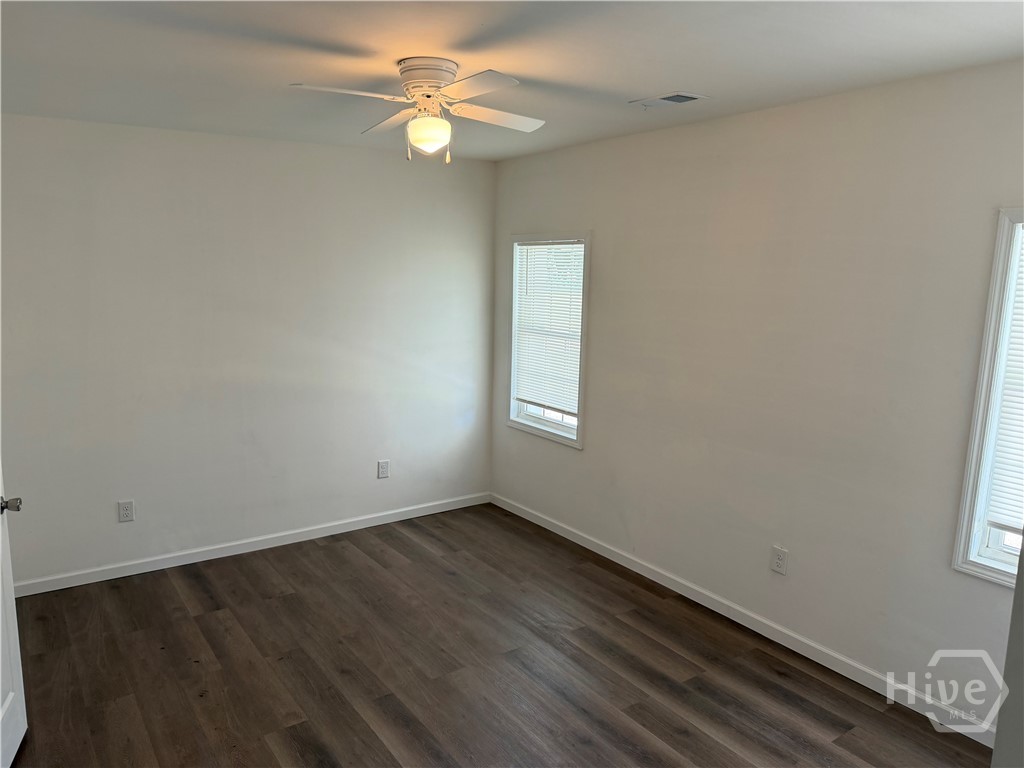 4015 5th Street Property Photo 9