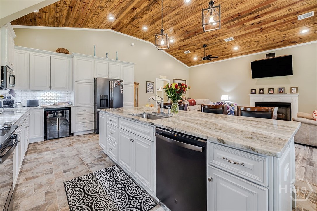 545 Exley Loop Property Photo 17