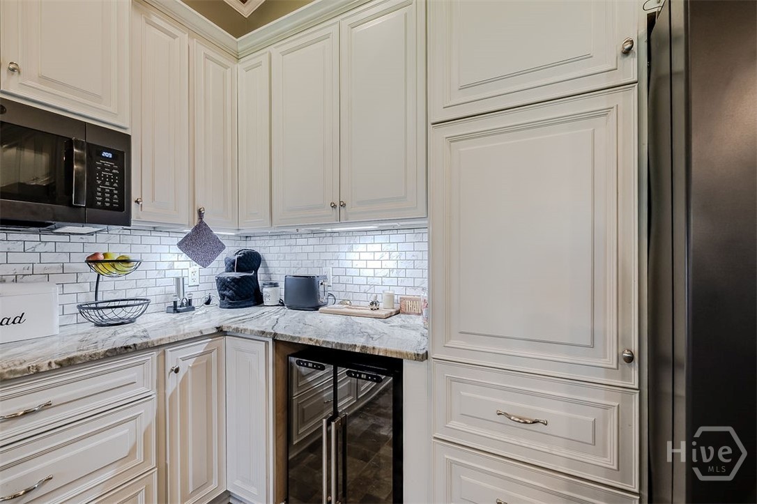 545 Exley Loop Property Photo 20