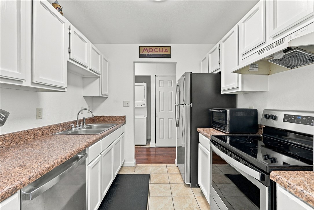 506 Greenbay Avenue Property Photo 7